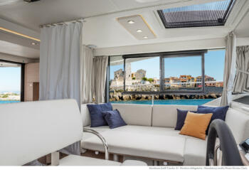 Swift Trawler 41 saloon