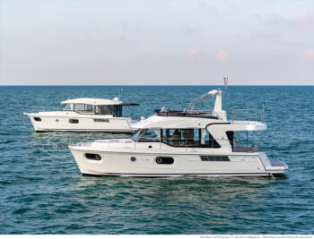 Swift Trawler 41 at sea2
