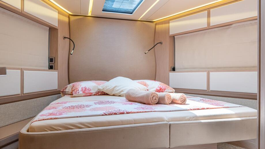 Comfortable cabins aboard all boats for Honeymoon Cruise Croataia