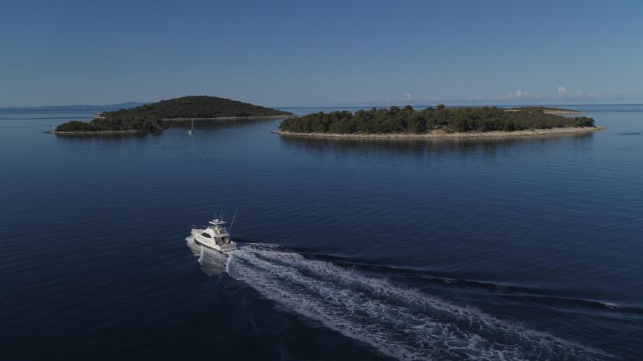 Aerial-view-of-Riviera-42-cruising-the-Adriatic