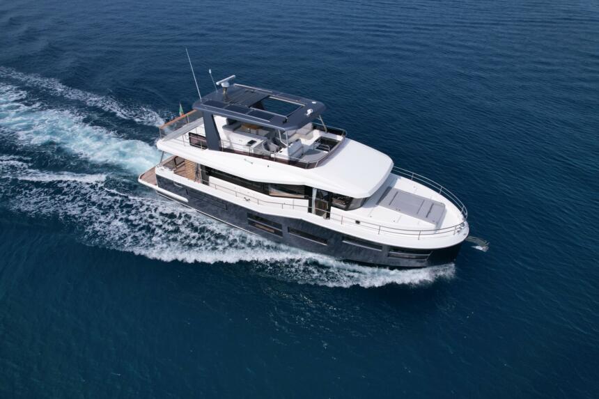 grand-trawler-62-u-navigaciji-simak-s-dronom-Beneteau-proljetna-ponuda